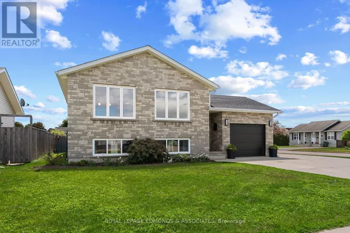 621 JOHNSTON CRESCENT, Pembroke, Ontario K8A0C3