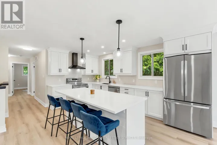 1553 NEWLANDS CRESCENT, Burlington (Palmer), Ontario L7M1P1