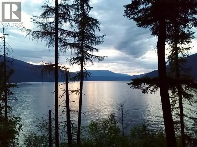 412 Old Sicamous Road, Sicamous, British Columbia V1E2Y2