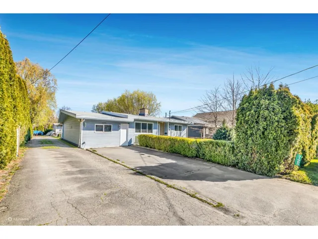 41965 YARROW CENTRAL ROAD, Yarrow, Yarrow, British Columbia V2R5E7