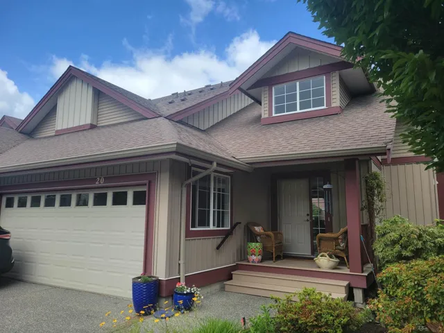 20 45545 TAMIHI WAY, Garrison Crossing, Chilliwack, British Columbia V2R0G2