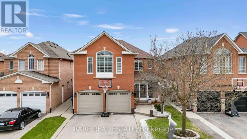 33 SOUTHBEND DRIVE, Brampton (Snelgrove), Ontario L7A1K5