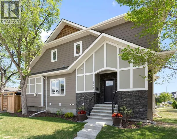 2008 43 Street NW, Calgary, Alberta T3B6E4