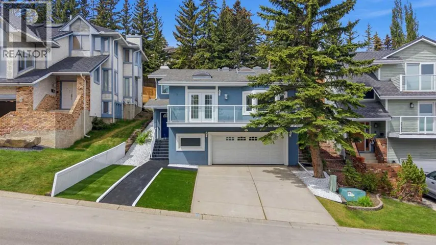84 Coach Gate Way SW, Calgary, Alberta T3H1Z7