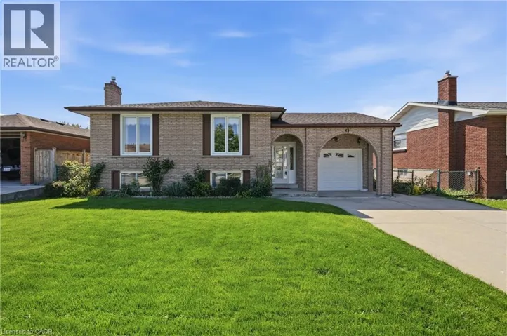 64 EASTBURY Drive, Stoney Creek, Ontario L8E2V4