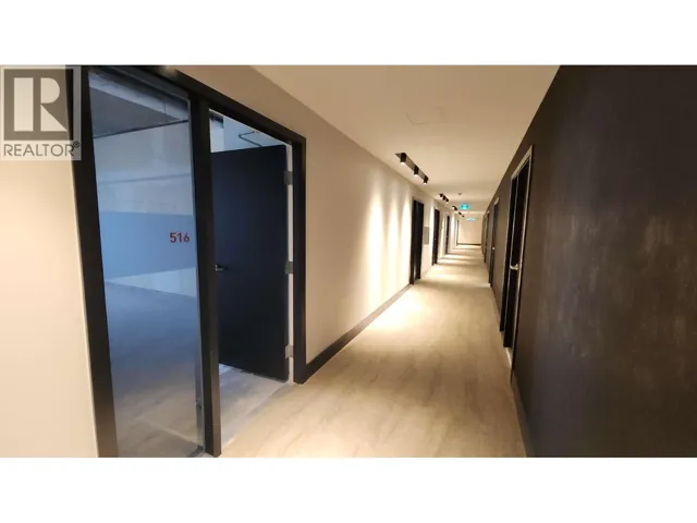 516 6378 SILVER AVENUE, Burnaby, British Columbia V5H0J2
