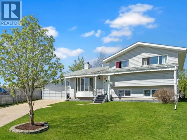 11414 NORRIS Crescent, Grande Cache, Alberta T0E0Y0