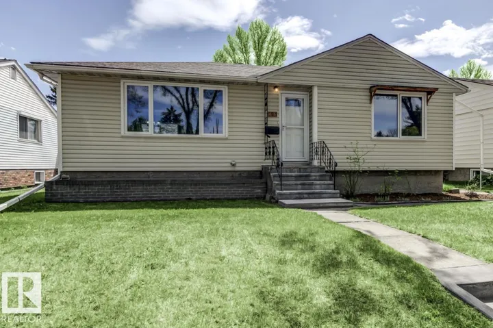 8511 64 AV NW, Edmonton, Alberta T6E0H1