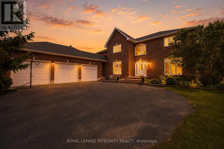 5589 CARRISON DRIVE, Ottawa, Ontario K4M1K7