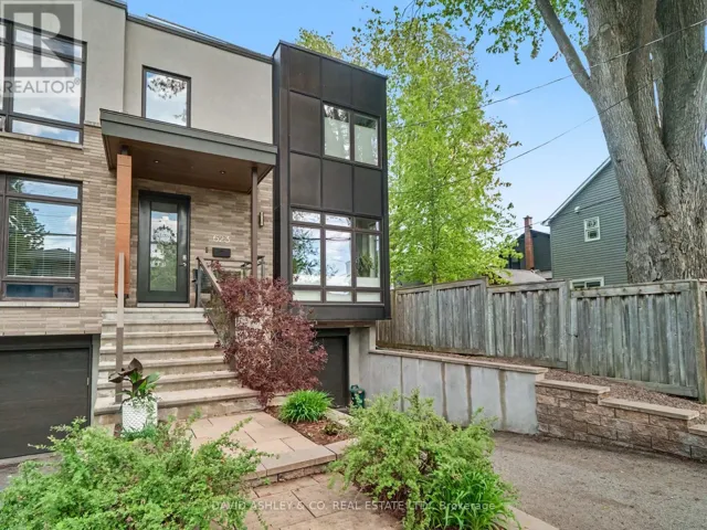 623 TWEEDSMUIR AVENUE W, Ottawa, Ontario K1Z5P4