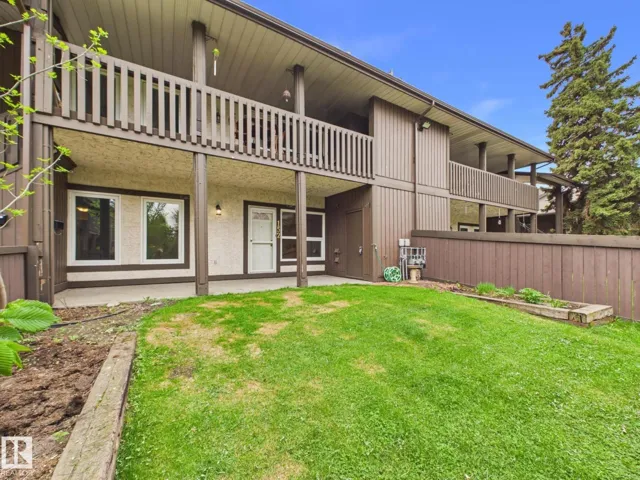 152 Surrey Gardens NW, Edmonton, Alberta T5T1Z3