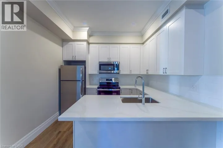 100 CHARLTON Avenue W Unit# 203, Hamilton, Ontario L8P2C3