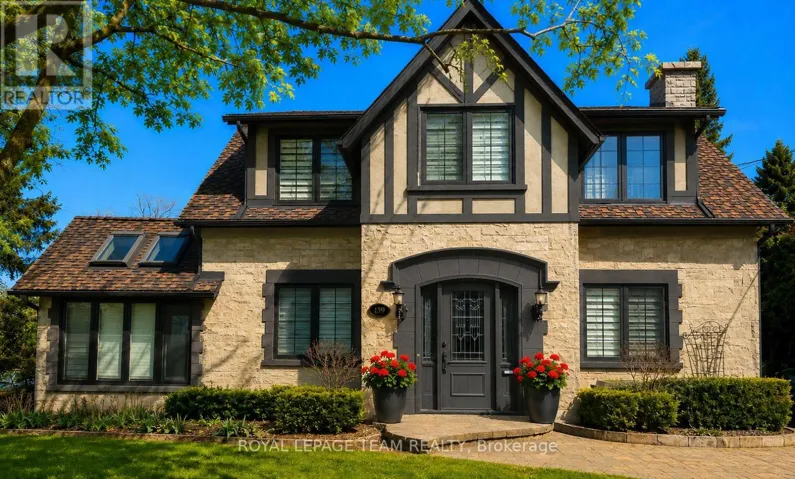 139 PLEASANT PARK ROAD, Ottawa, Ontario K1H5M4