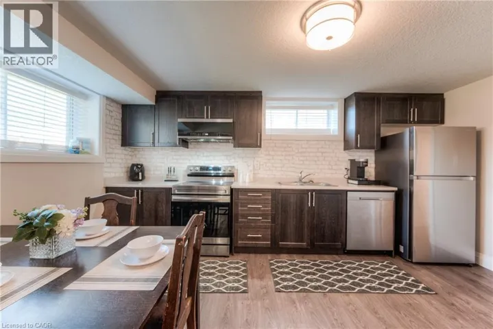 537 VALHALLA Crescent Unit# B, Waterloo, Ontario N2T2J7