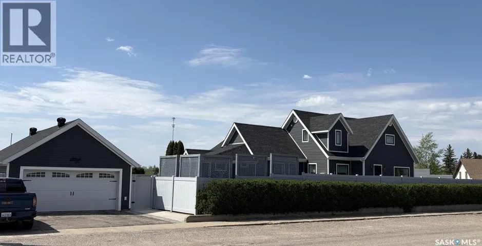 104 Central BOULEVARD, Nipawin, Saskatchewan S0E1E0