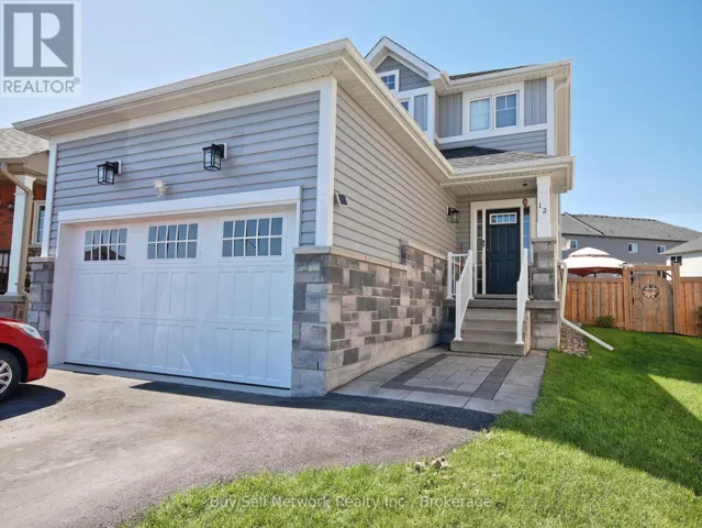12 SUMMER LANE, Peterborough (Northcrest Ward 5), Ontario K9L0G4