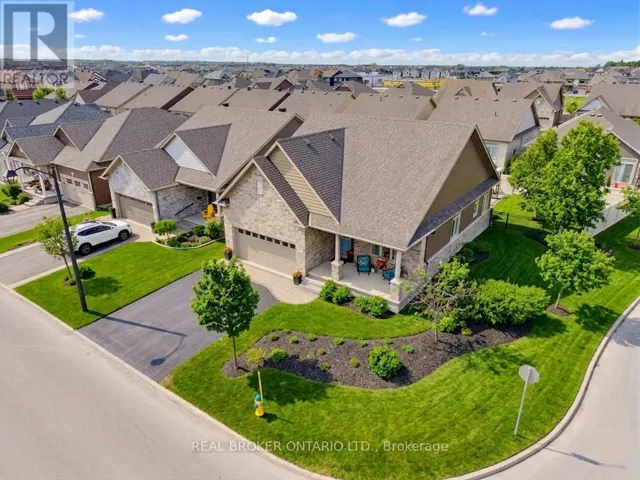 341 BOBOLINK RIDGE, Ottawa, Ontario K2V0B9