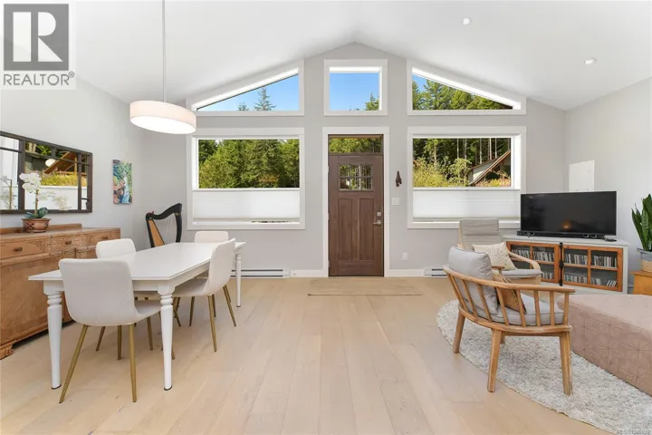 3822 TRAILHEAD Dr, Sooke, British Columbia V9Z1L1