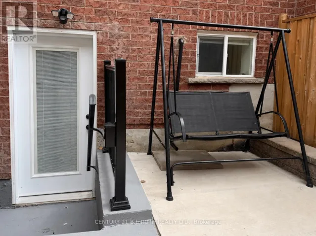 BSMT - 4 PINECLIFF CRESCENT, Barrie (Ardagh), Ontario L4N5V3