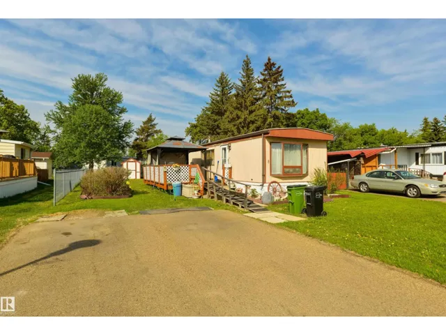 8 Keyhole CR NW, Edmonton, Alberta T6P1B7