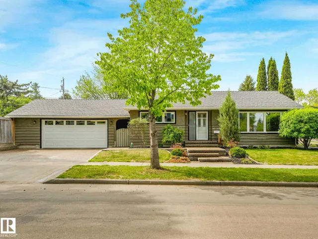 8311 96 AV NW NW, Edmonton, Alberta T6C2A9