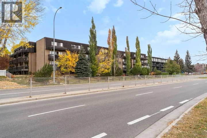 39, 3519 49 Street NW, Calgary, Alberta T3A2C7