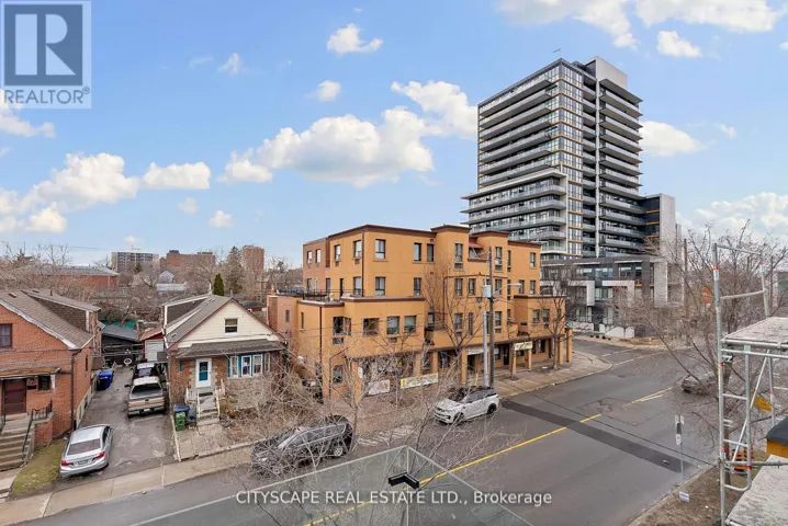 5 GDN STE - 591 OAKWOOD AVENUE, Toronto (Oakwood Village), Ontario M6E2X8