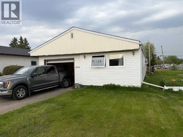436 1 Street SW, Falher, Alberta T0H1M0
