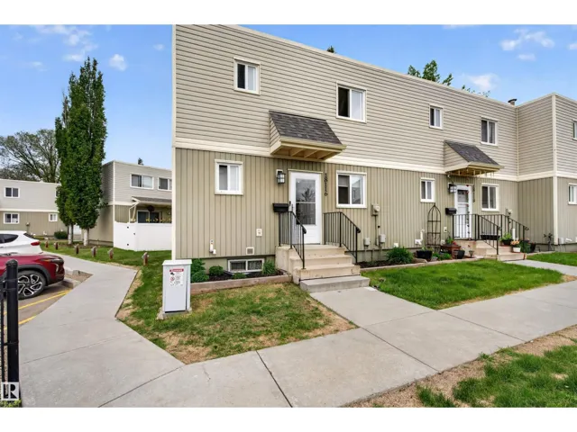 18116 81 AV NW, Edmonton, Alberta T5T1S4