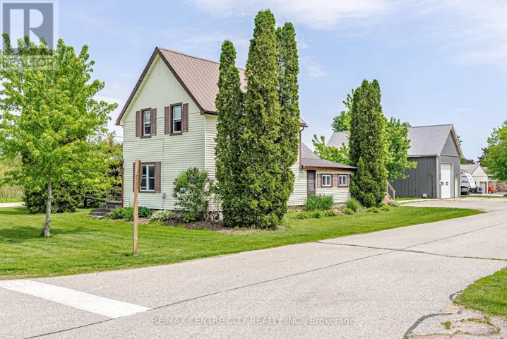 11812 SUPERIOR STREET, Malahide (Springfield), Ontario N0L2J0
