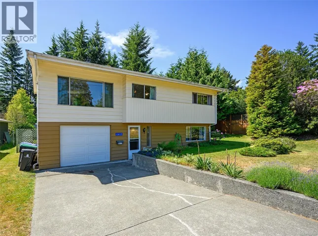 1617 Robb Ave, Comox, British Columbia V9M2Y3