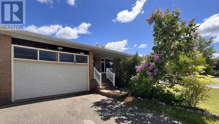 73 HOVE STREET, Toronto (Bathurst Manor), Ontario M3H4Z2