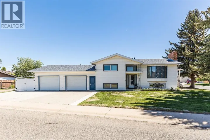 9 Rossmere Avenue SE, Medicine Hat, Alberta T1B2P4