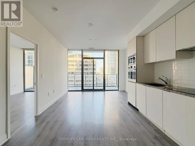501 - 11 WELLESLEY STREET W, Toronto (Bay Street Corridor), Ontario M4Y0G4