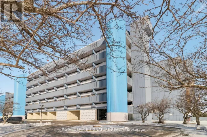 720 - 4645 JANE STREET, Toronto (Black Creek), Ontario M3N2K9