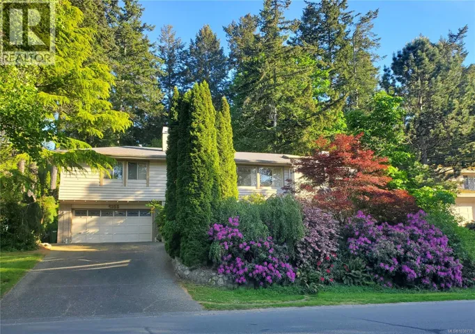 4355 Emily Carr Dr, Saanich, British Columbia V8X5E3