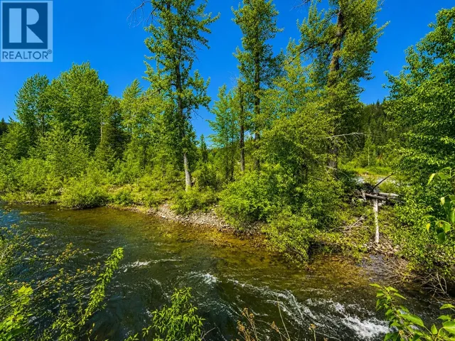 8415 King Creek FSR Road Unit# Lot 60 Lot# 60, Yahk, British Columbia V0B2P0