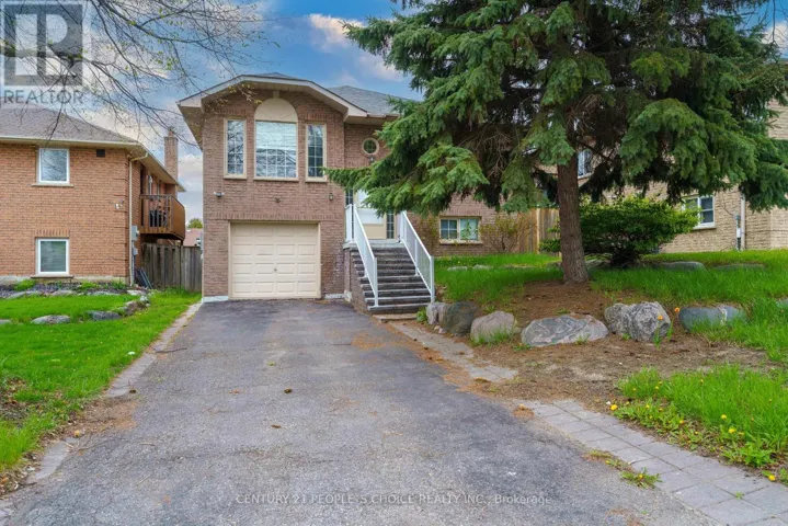4 HISCOX COURT, Whitby (Blue Grass Meadows), Ontario L1N9A6