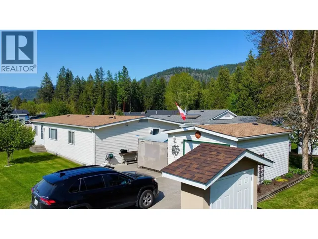 1500 NEIMI Road Unit# 16, Christina Lake, British Columbia V0H1E2