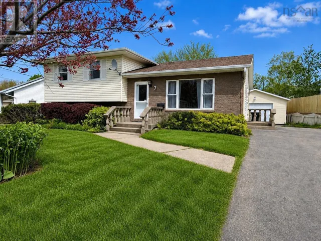 7 Donna Drive, Sydney, Nova Scotia B1P7E4