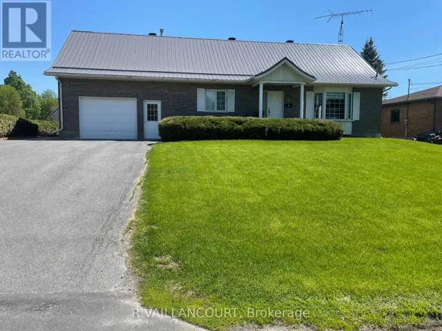 A & B - 46 WILLIAM STREET E, North Glengarry, Ontario K0C1A0