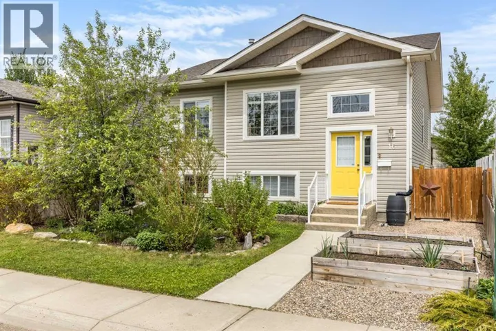 16 Vista Place SE, Medicine Hat, Alberta T1B4V4