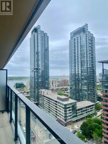 1802 - 3 CONCORD CITYPLACE WAY, Toronto (Waterfront Communities), Ontario M5V0X4