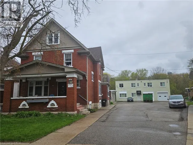 152 HOMEWOOD Avenue, Kitchener, Ontario N2M1W9