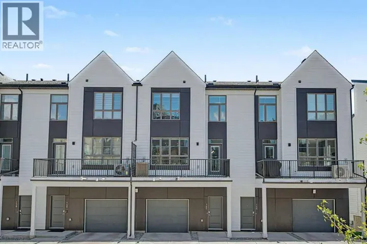 142 Sovereign Common SW, Calgary, Alberta T3C3Y3