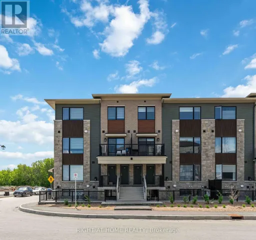 1310 CREEKWAY PRIVATE, Ottawa, Ontario K2T0T1