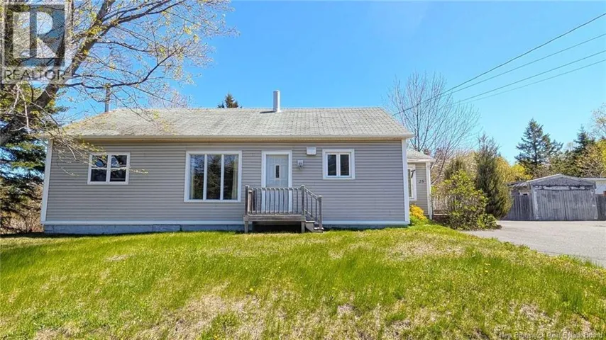 25 rue du Portage Street, Caraquet, New Brunswick E1W1A8