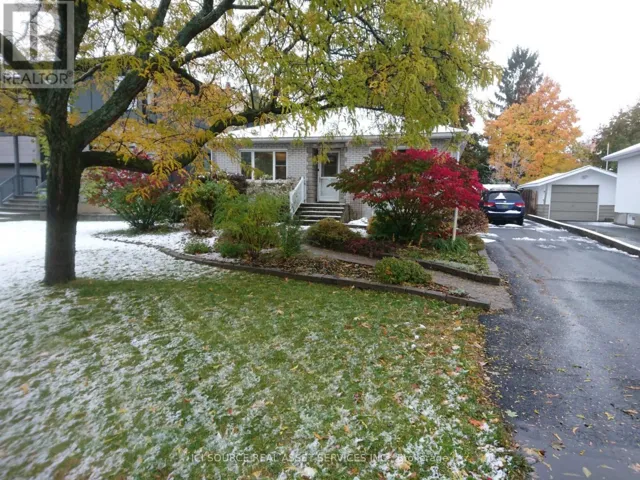 312 MOUNTBATTEN AVENUE, Ottawa, Ontario K1H5W3