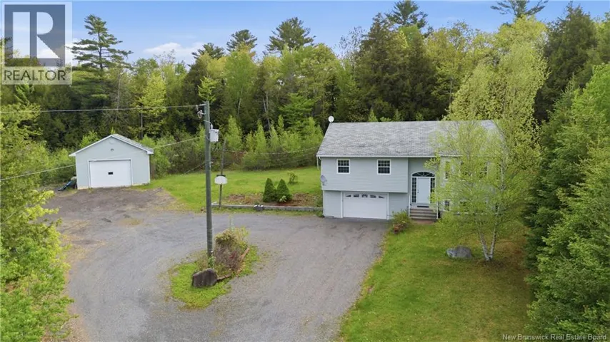 152 Claudie Road, Fredericton, New Brunswick E3G7T7