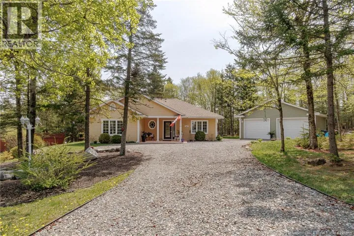 412 Hampton Road, Quispamsis, New Brunswick E2E4V5